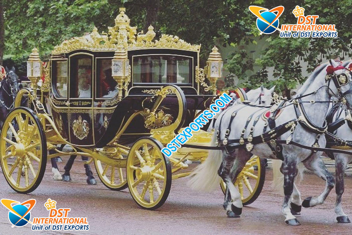 Royal Queen Horse Drawn Carriage