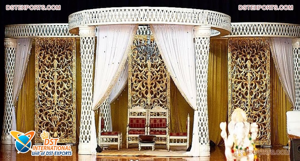Diamond Palazzo Pillar Wedding Mandap Set