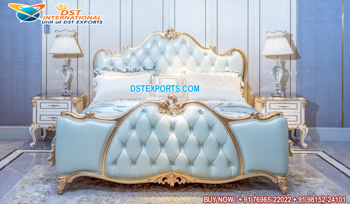 Classy Look Wooden Master Room Bed